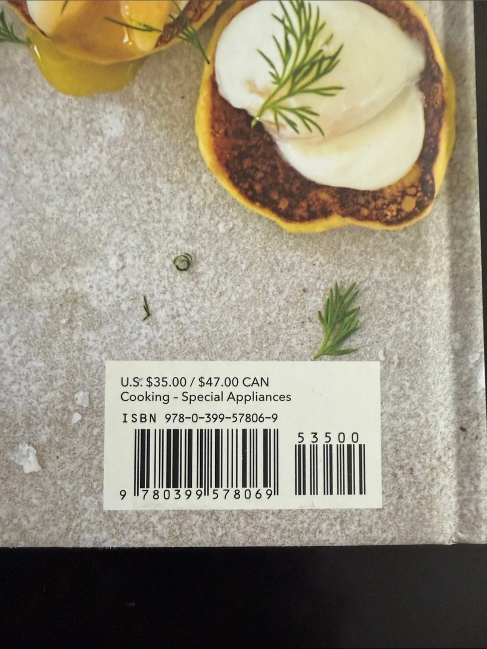 Sous-Vide at Home Cookbook - Black Cover